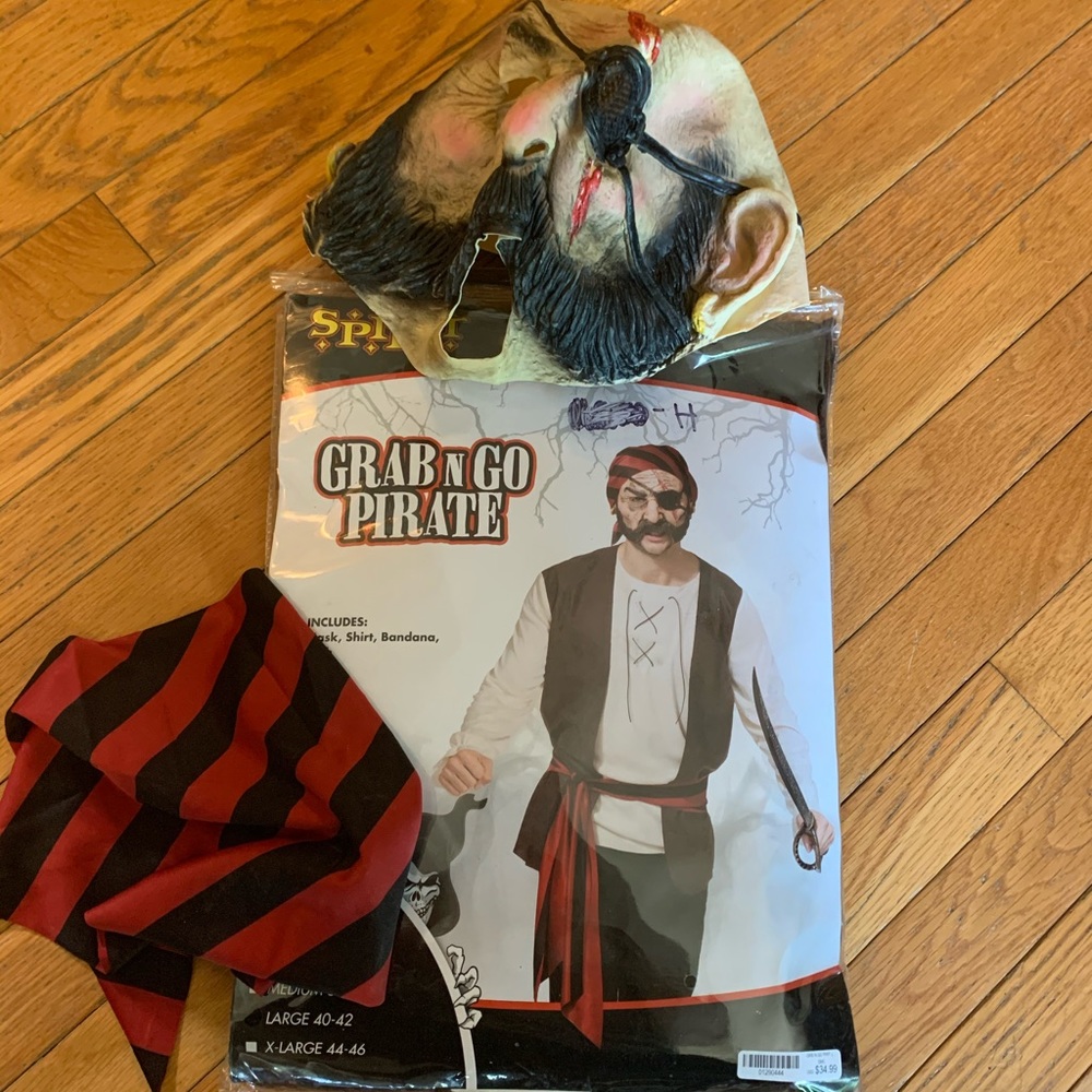 Men's Pirate Halloween Costume Mask L XL New